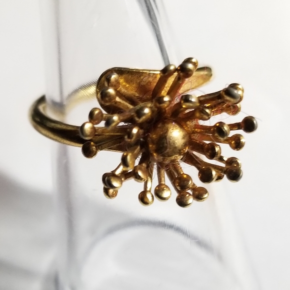 Vintage Jewelry - Vintage ring by Emmons Sputnik urchin flower adjustable gold tone